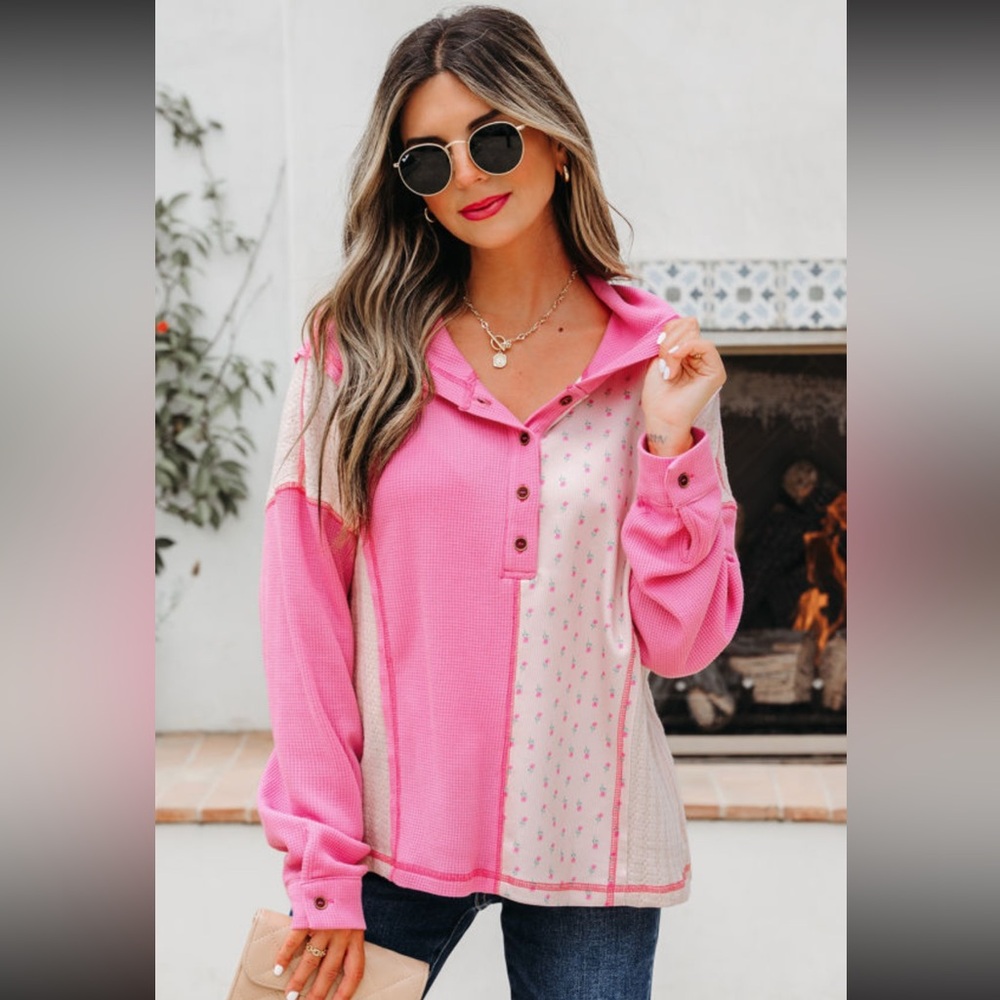 1142. Waffle mixed texture floral hooded pullover in pink